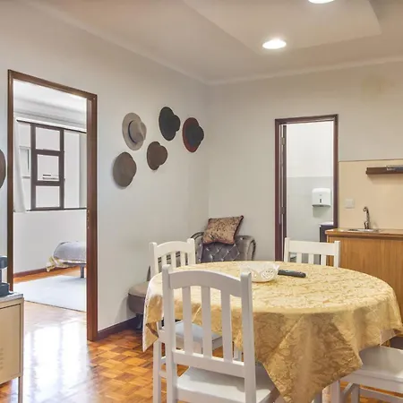 Apartment Praca Al Sao Joao da Madeira